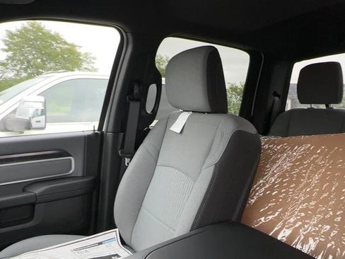 New 2023 RAM 4500 SLT w/ Quick Order Package 2YG SLT image 9