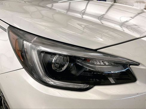 Used 2019 Subaru Outback 2.5i Limited AWD/4WD image 27