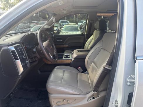 Used 2017 Chevrolet Silverado 1500 LTZ w/ Sport Package AWD/4WD image 9