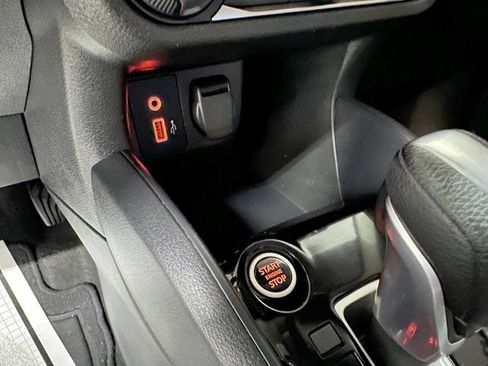 Used 2021 Nissan Versa SV image 17