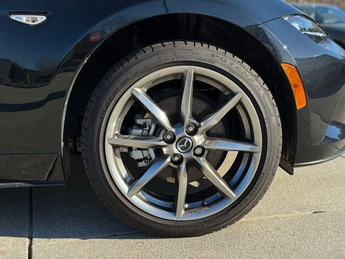 Used 2023 MAZDA MX-5 Miata Grand Touring image 9