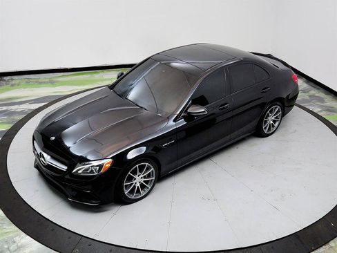 Used 2017 Mercedes-Benz C 63 AMG Sedan image 31