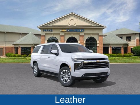 New 2026 Chevrolet Suburban LT image 2