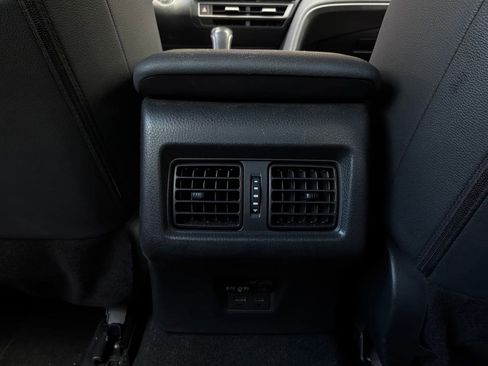 Used 2025 Toyota Camry SE FWD image 13