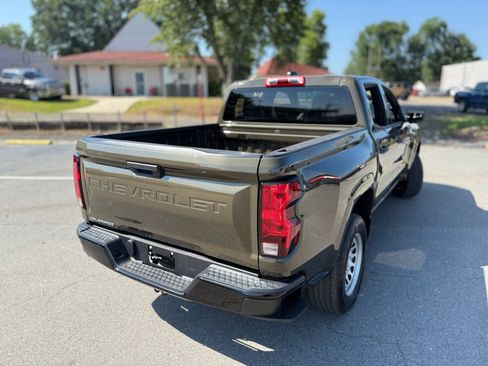 Used 2023 Chevrolet Colorado W/T RWD image 18