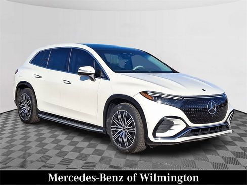 Certified 2023 Mercedes-Benz EQS 580 4MATIC SUV image 1