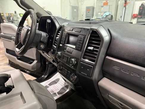 Used 2017 Ford F550 XLT w/ XLT Value Package image 27