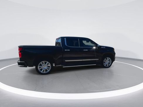 Used 2023 Chevrolet Silverado 1500 High Country w/ High Country Premium Package image 12