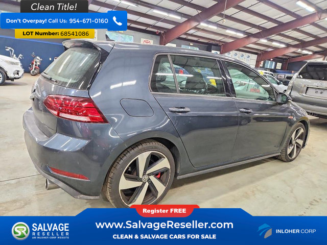 Used 2020 Volkswagen Golf 4-Door FWD image 4