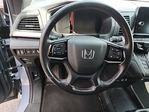 Used 2025 Honda Odyssey Sport-L image 13