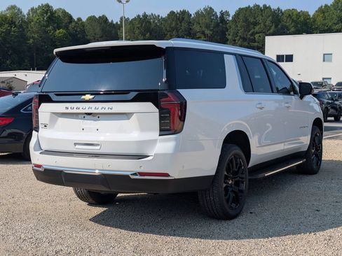 New 2026 Chevrolet Suburban LS w/ Max Trailering Package AWD/4WD image 2