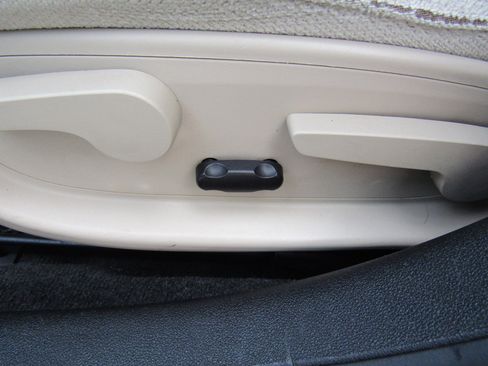 Used 2013 Chevrolet Impala LT FWD image 19