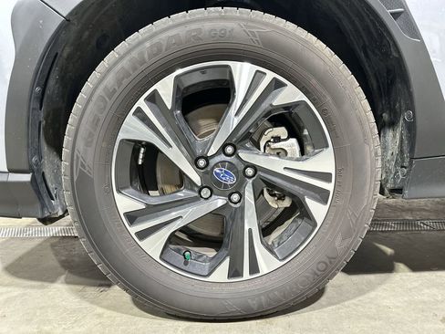 Used 2024 Subaru Crosstrek 2.0i Premium image 19