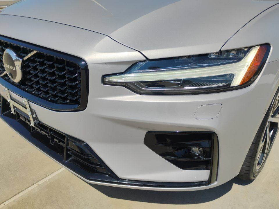 Used 2024 Volvo S60 B5 Plus FWD image 26