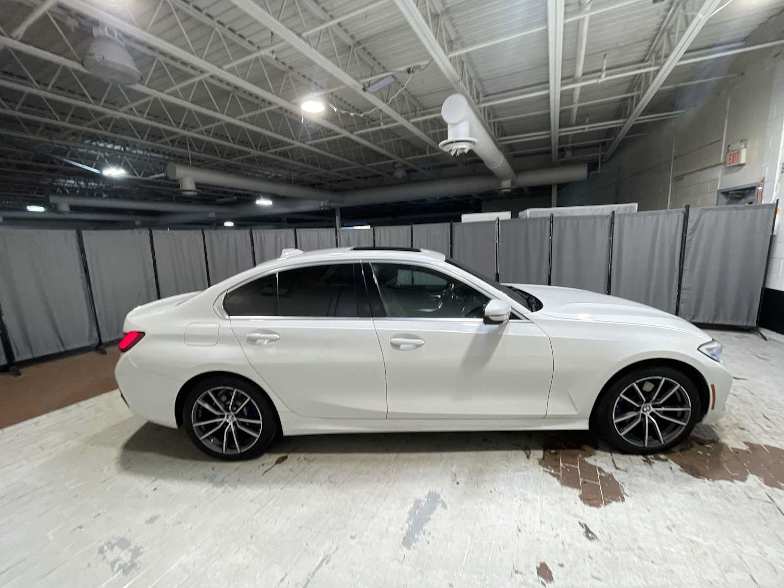 Used 2020 BMW 330i xDrive Sedan w/ Driving Assistance Package AWD/4WD image 27