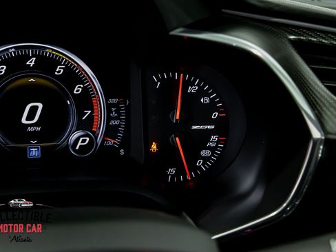 Used 2015 Chevrolet Corvette Z06 w/ 3LZ Preferred Equipment Group RWD image 82
