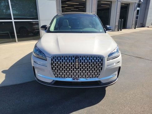 Certified 2024 Lincoln Corsair AWD w/ Equipment Group 101A image 9