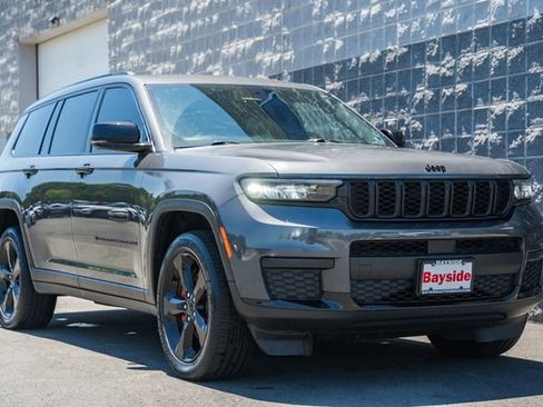 Used 2021 Jeep Grand Cherokee L Laredo AWD/4WD image 2