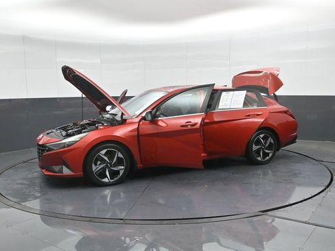 Used 2022 Hyundai Elantra Limited image 49