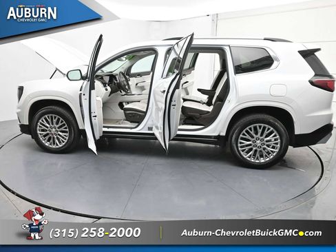 Used 2024 GMC Acadia Denali image 35