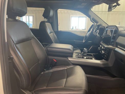 Used 2022 Ford F150 Lariat w/ Equipment Group 502A High image 37