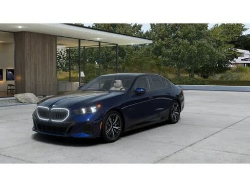 New 2027 BMW 550e xDrive AWD/4WD image 1