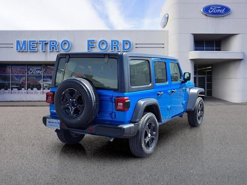 Used 2022 Jeep Wrangler Unlimited Sport AWD/4WD image 3