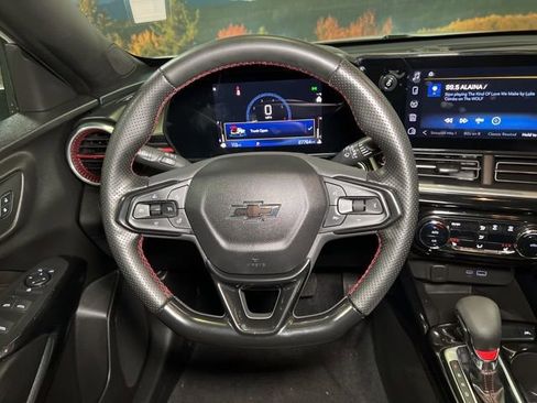 Used 2024 Chevrolet Trax RS w/ Sunroof Package image 64