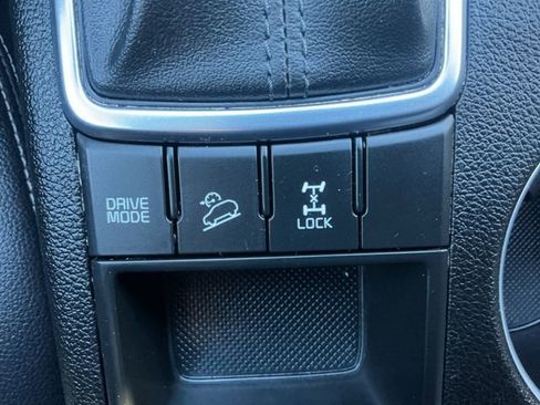 Used 2020 Kia Sportage EX image 24