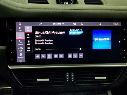 Used 2020 Porsche Cayenne Turbo image 19