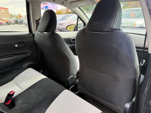 Used 2012 Toyota Yaris LE image 22