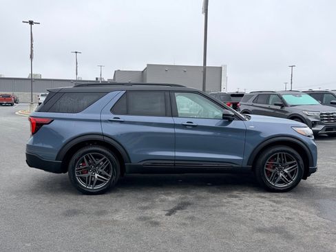 New 2026 Ford Explorer ST-Line w/ ST-Line Street Pack image 11