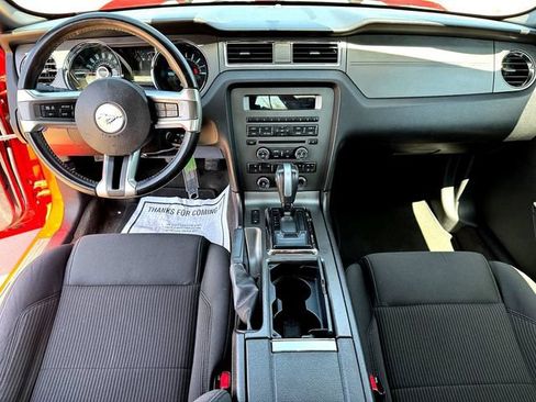 Used 2013 Ford Mustang Coupe RWD image 24