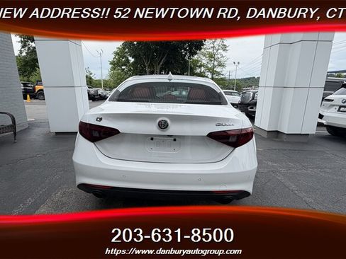Used 2022 Alfa Romeo Giulia Sprint AWD/4WD image 4
