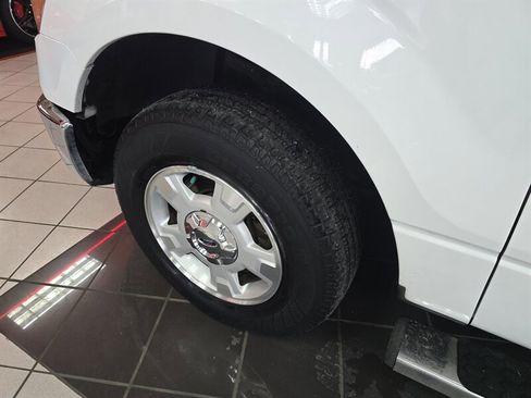 Used 2014 Ford F150 XLT image 29