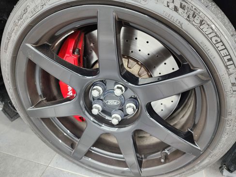 Used 2016 Ford Mustang Shelby GT350R w/ GT350R Equipment Group 920A image 3