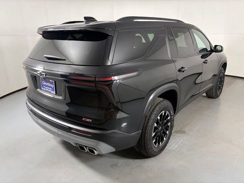 Used 2025 Chevrolet Traverse Z71 AWD/4WD image 8