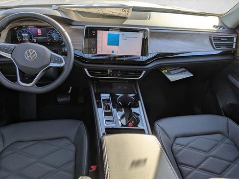 New 2026 Volkswagen Atlas SE image 14