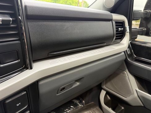 Used 2023 Ford F250 XLT w/ XLT Premium Package AWD/4WD image 33