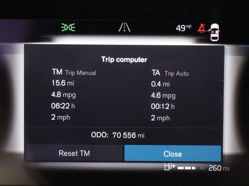 Used 2023 Volvo XC40 B5 Core image 40