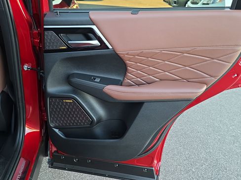 New 2026 Mitsubishi Outlander SEL image 29