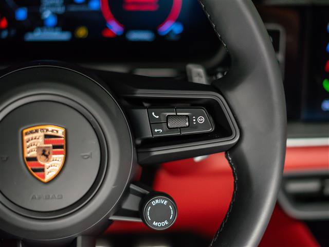 Certified 2026 Porsche Cayenne AWD/4WD image 18