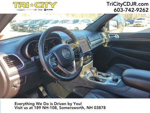 Used 2019 Jeep Grand Cherokee Limited w/ Luxury Group II image 18