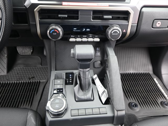 Used 2026 Toyota Tacoma SR5 AWD/4WD image 7