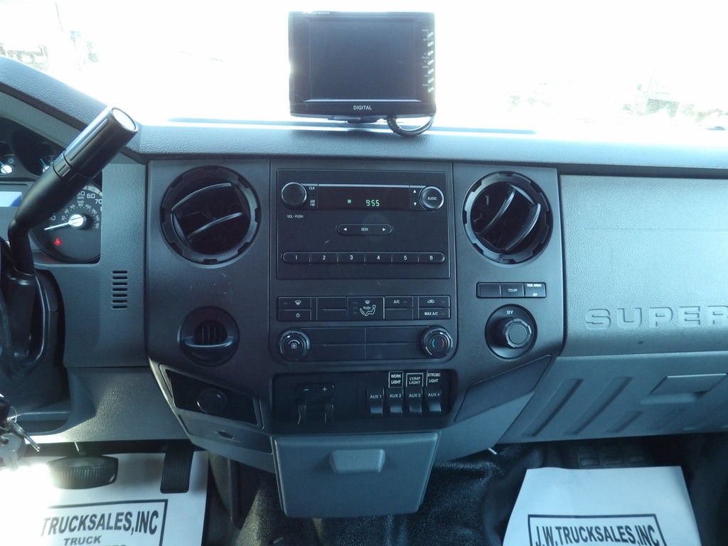 Used 2013 Ford F550 2WD SuperCab Super Duty image 21