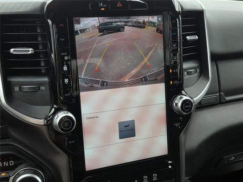 Used 2025 RAM 1500 Big Horn image 14