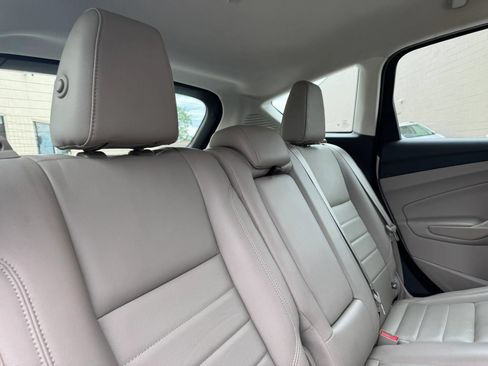 Used 2015 Ford C-MAX SEL w/ Interior Protection Package FWD image 34