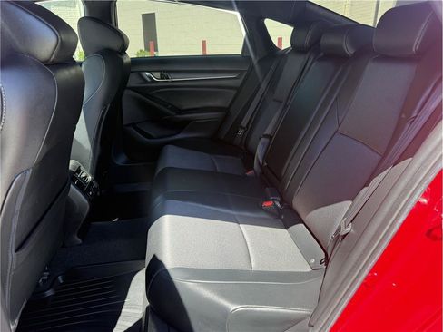 Used 2021 Honda Accord Sport image 13
