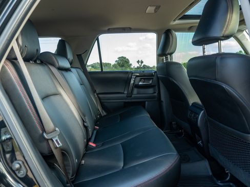 Used 2024 Toyota 4Runner TRD Off-Road Premium w/ Moonroof Package AWD/4WD image 19