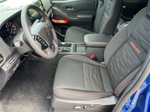 New 2025 Nissan Frontier PRO-4X image 9